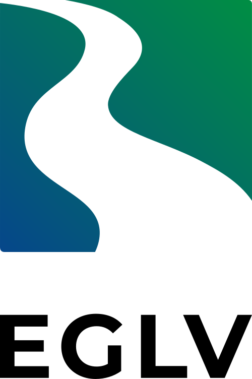 Logo von EGLV mit geschwungenem weißem Design auf Farbverlauf von Dunkelblau bis Grün.
