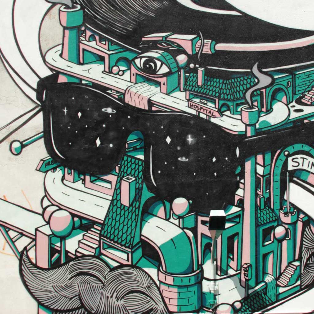 Illustrierte futuristische Stadtlandschaft in Türkis und Rosa mit ägyptischen Architekturelementen.